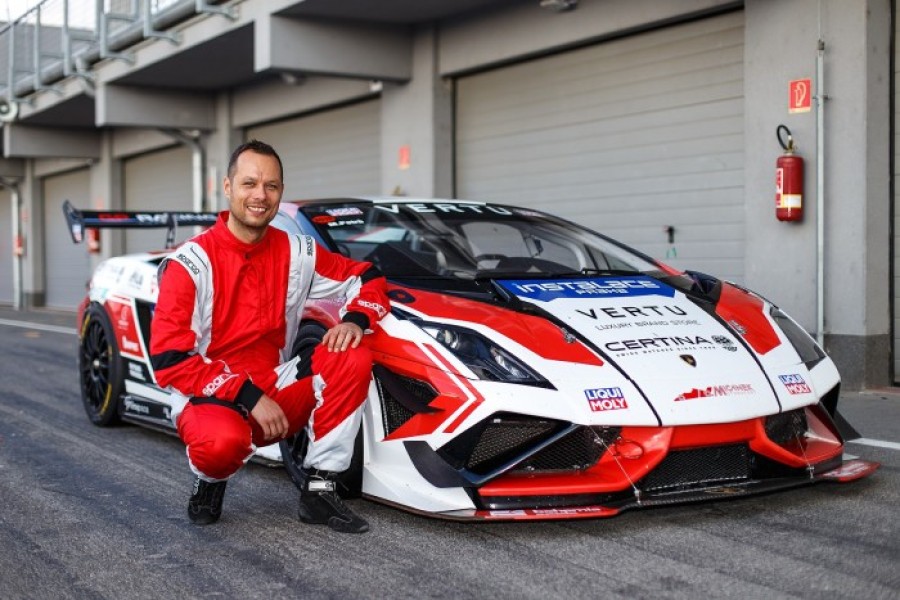 Michal Petrů vybojoval v Carbonia Cupu vítězství pro tým Mičánek Motorsport