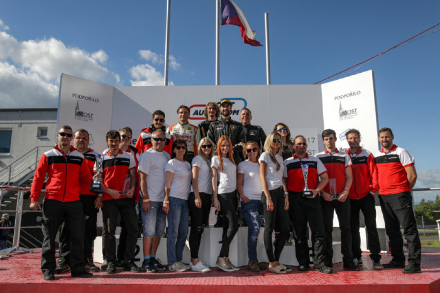 Most hattrick by Mičánek Motorsport