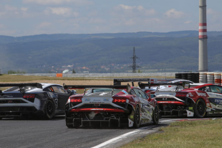 Mostecký hattrick v podání týmu Mičánek Motorsport