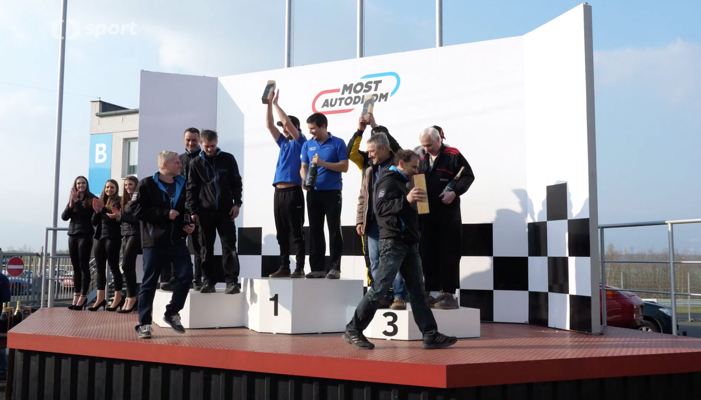 Svět motorů 04/2019